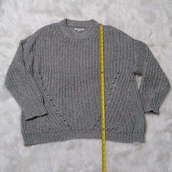 EUC American Eagle Gray Open Weave Oversized Sweater - Picture 12 of 14